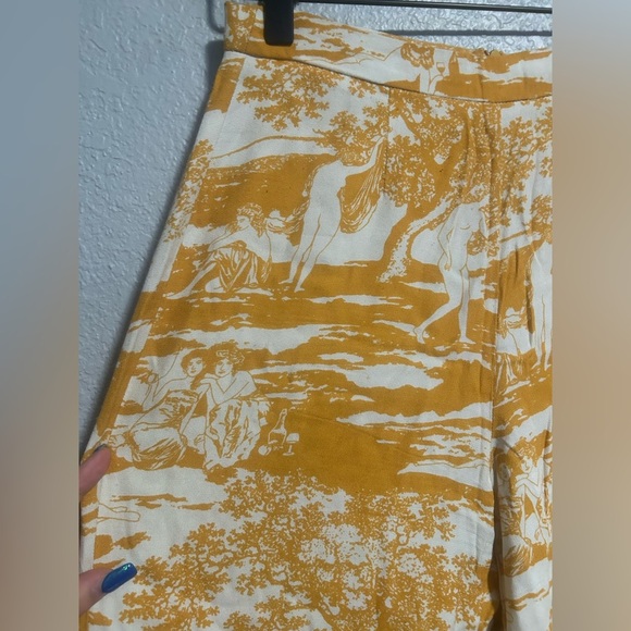 Reformation yellow Clare pant in Renaissance size 2 - Picture 5 of 9